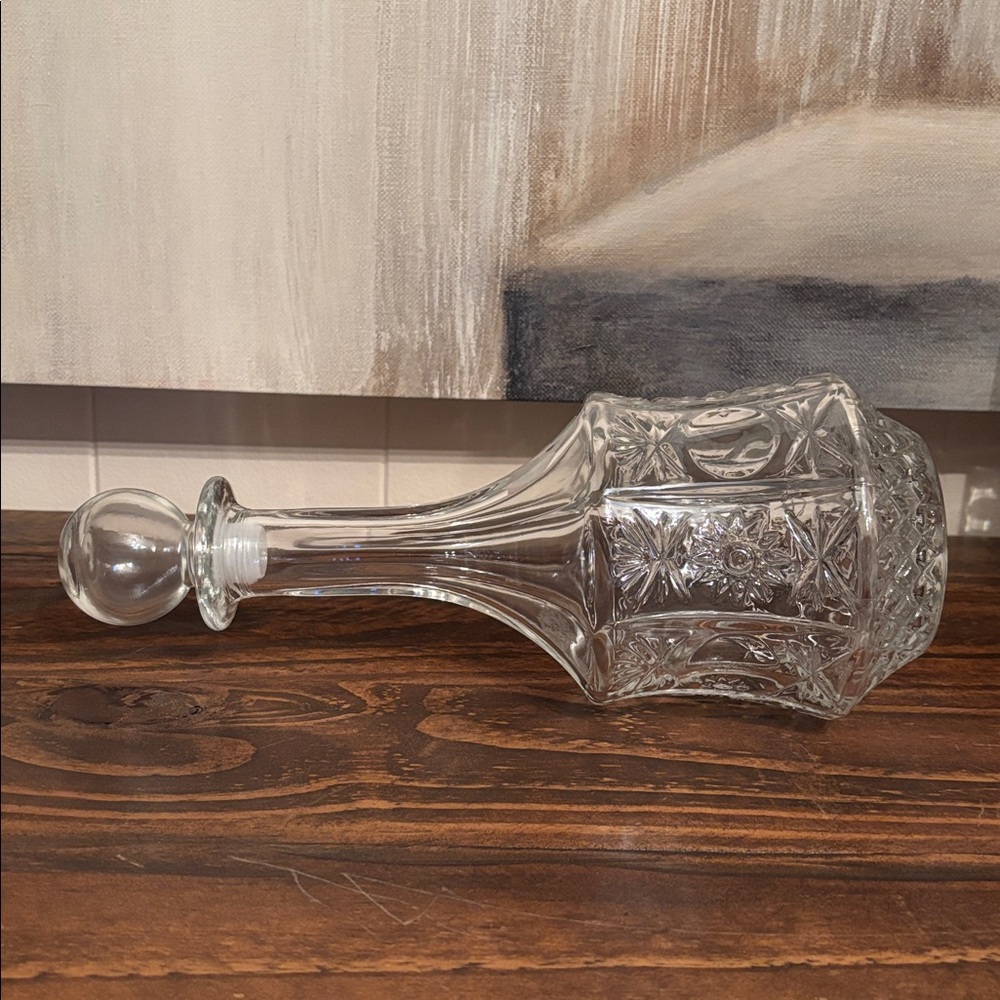 Vintage  Les Verres Italian Mid-Century Pressed Glass Decanter - Picture 7 of 8